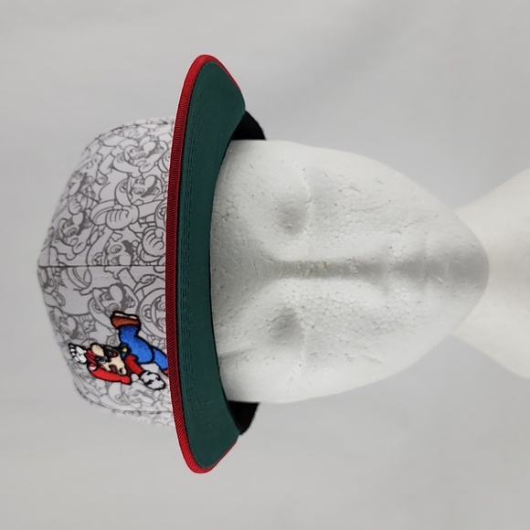 Nintendo Super Mario Snapback Adjustable Hat Cap Red White OS Fits Most - Picture 4 of 15